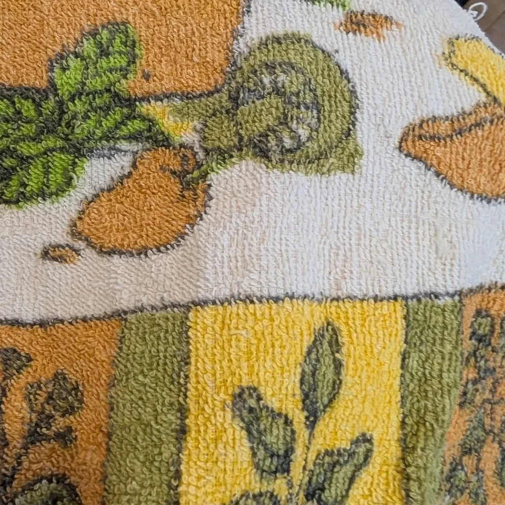vintage 70s Terry cloth round‎ tablecloth herbs mushroom tablecloth boho
